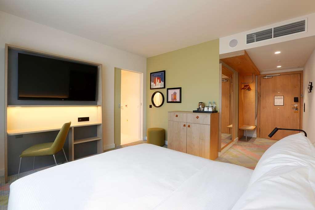 Hampton By Hilton Krakow Airport Hotel Balice Kamer foto