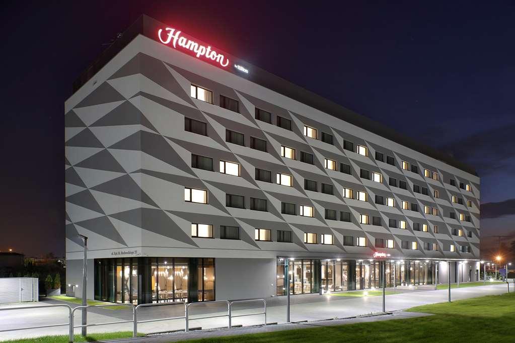 Hampton By Hilton Krakow Airport Hotel Balice Buitenkant foto